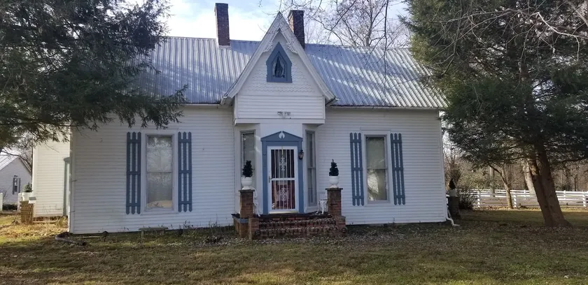 A beautiful Victorian house - Image 1
