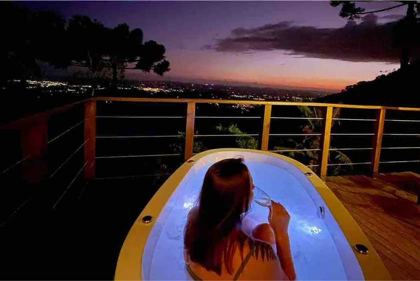 Chalet with bathtub and fireplace - 20 min from Gramado - Image 1