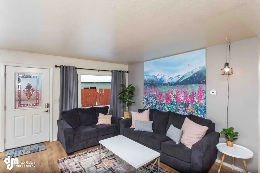 Cheerful Dimond area, private, fence, garage, 2 BR - Image 1