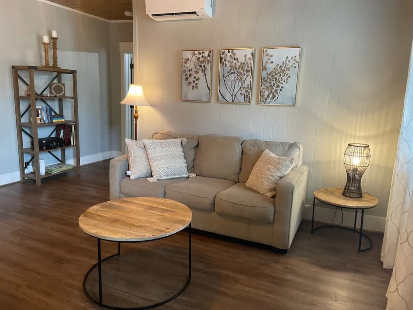 The Downtown Duplex-Unit 1 located in Oneonta, AL - Image 1