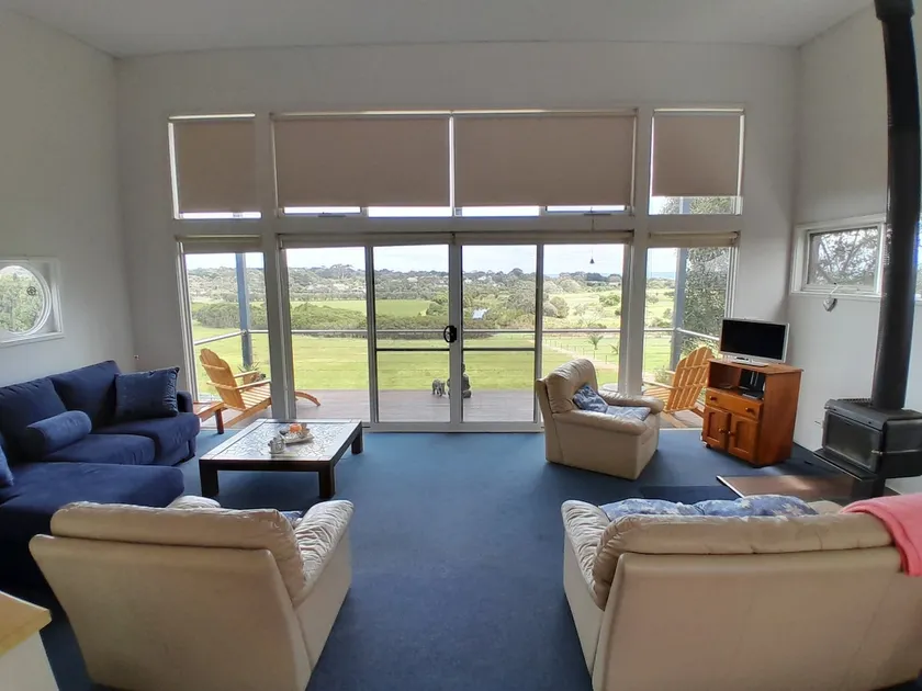 Peacehaven by the sea - Image 1