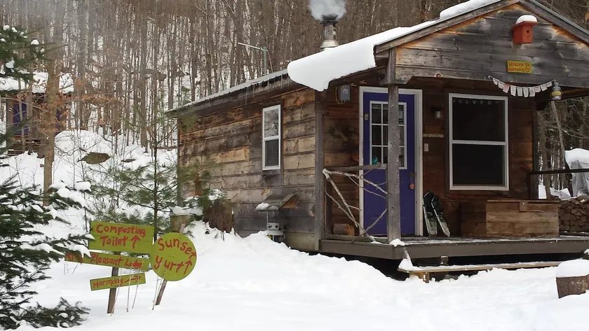 ”Harmony” Off Grid Solar Power Eco Cabin - Image 1