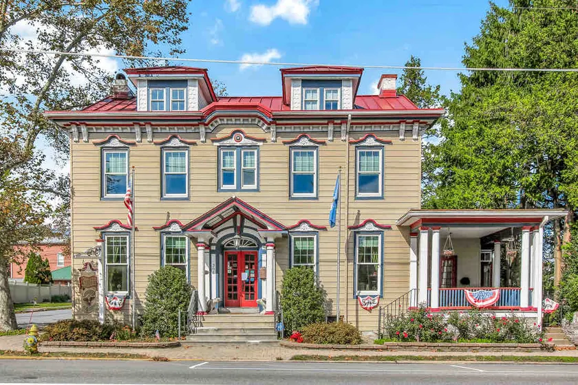 The Patriot House Bed & Breakfast - Image 1