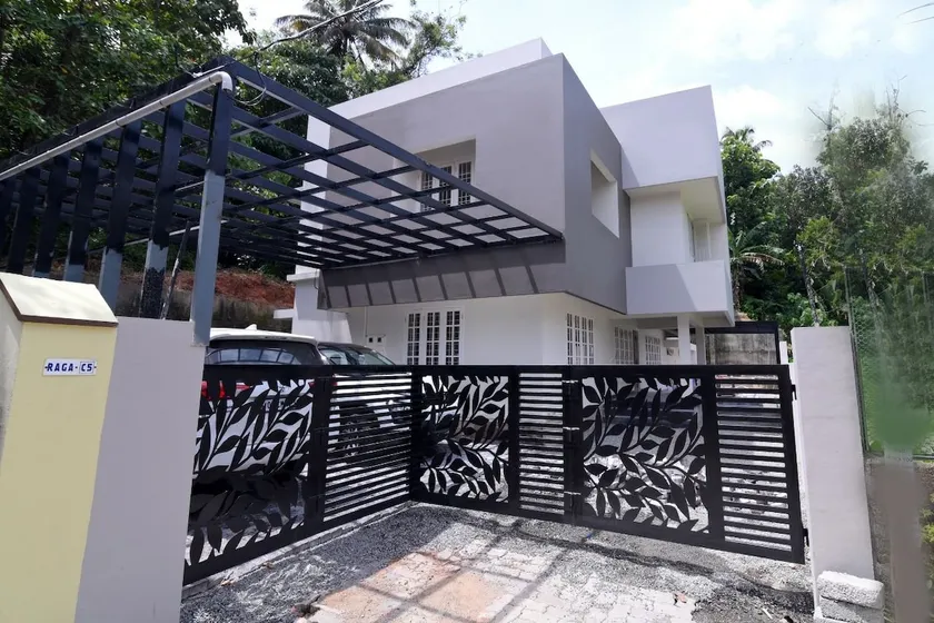 Brand new Luxurious 2 Bedroom Villa. Green Energy - Image 1