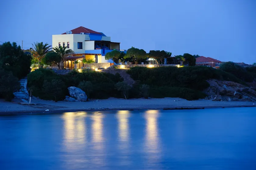 Paraktio Beach Apartments - Image 1