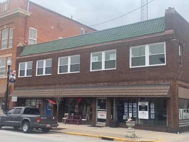 Loft in historic downtown Wapakoneta - Image 1