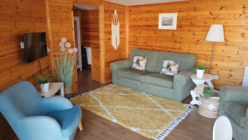 The Lazy Lodge - Image 1