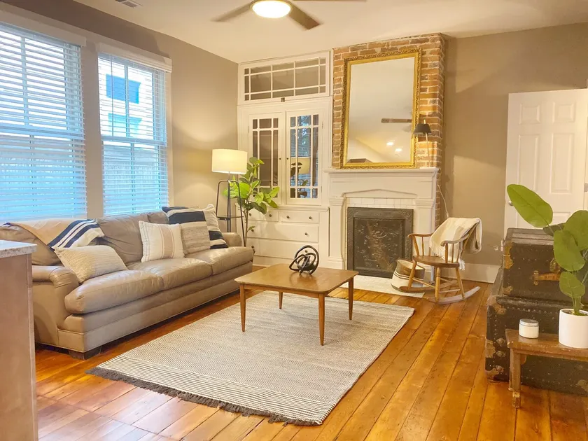 Rustic Authentic Bluegrass Apt Blks from Downtown! - Image 1