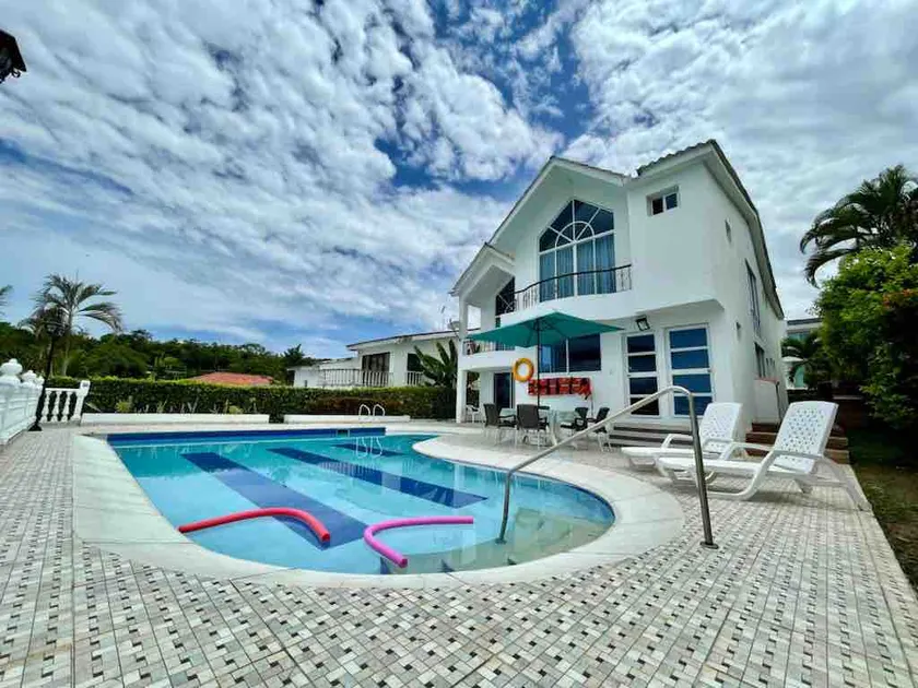 Modern country house, private pool, Wi-Fi, and more - Image 1