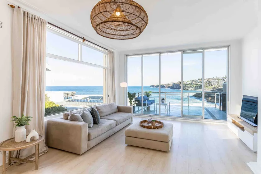 Absolute Tamarama Beachfront on Bondi Coastal Walk - Image 1