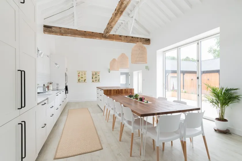 Simple Coastal Luxury near Southwold sleeps 10 - Image 1