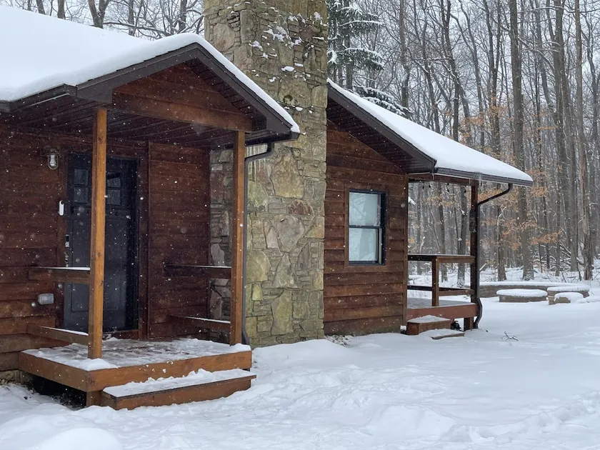 Updated cabin, surrounded by the forest! - Image 1