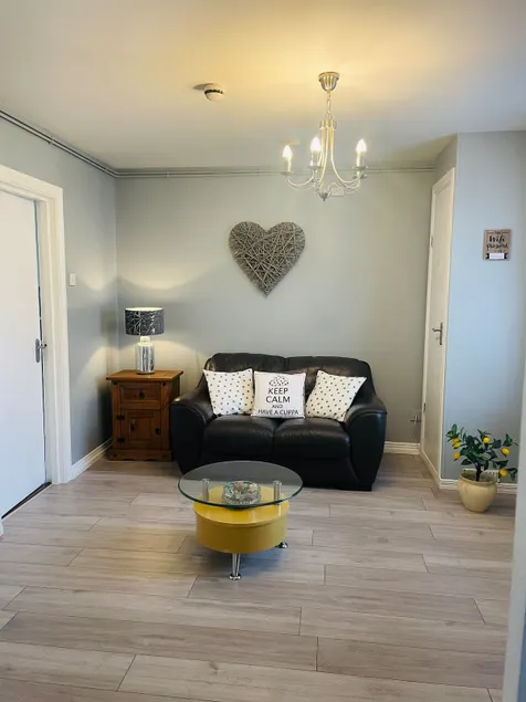 Malvern Apartment - Image 1