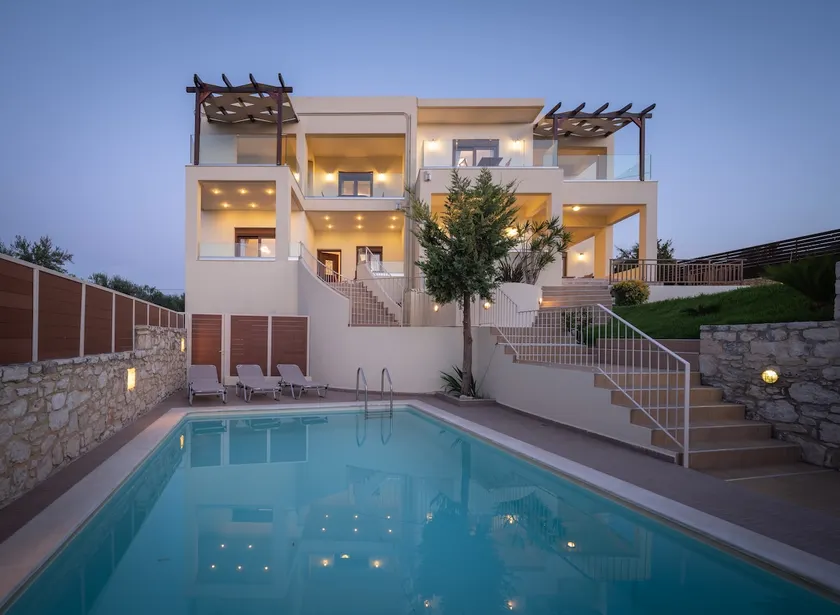2 Peaceful Villas 2Private Pools, BBQ & Pool table - Image 1