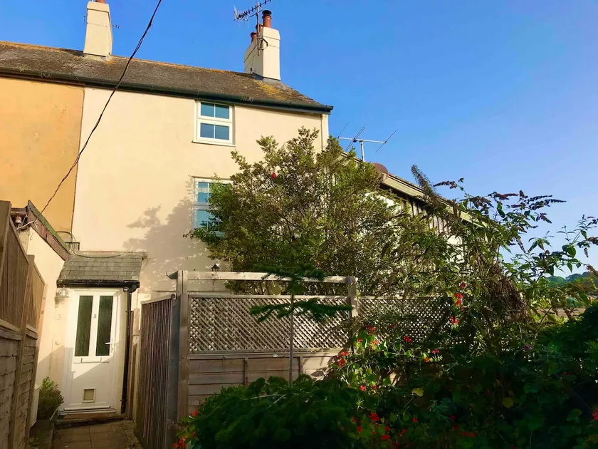 Moggy's Place - Image 1