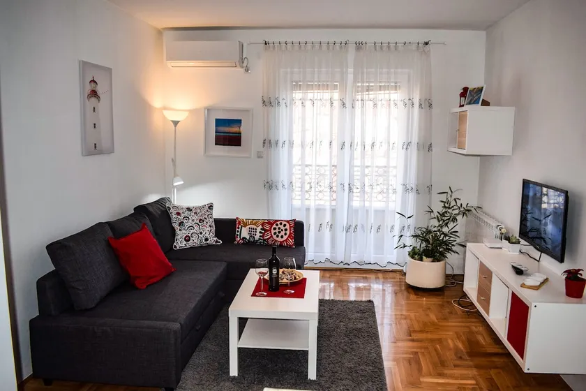 Dunavski Kej - Image 1
