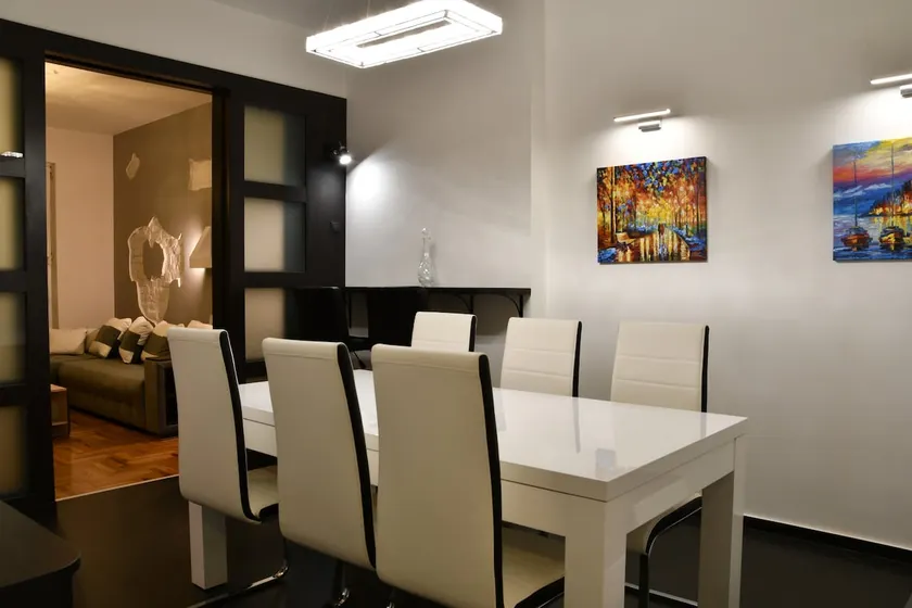 *Stylish and Cozy* 1BD Flat in the heart of Sofia - Image 1