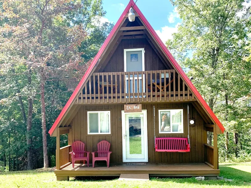 Lil’ Red A-Frame with outdoor barrel sauna! - Image 1