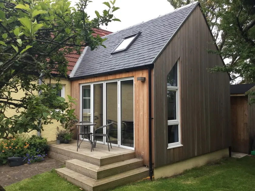 1-bed flat: rural setting: 15 miles from Edinburgh - Image 1