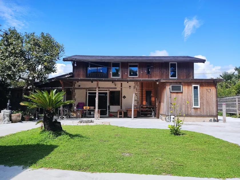 3 minutes walk to the sea, beautiful starry sky, private, spacious terrace with roof, BBQ, shopping is super convenient! - Image 1