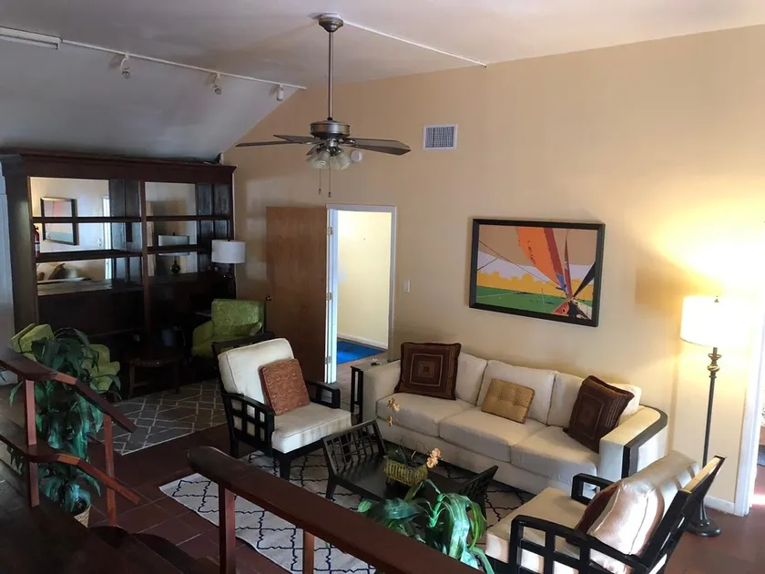 The Landmark 3BR Apt-3,000sf/Walk to Main St! - Image 1