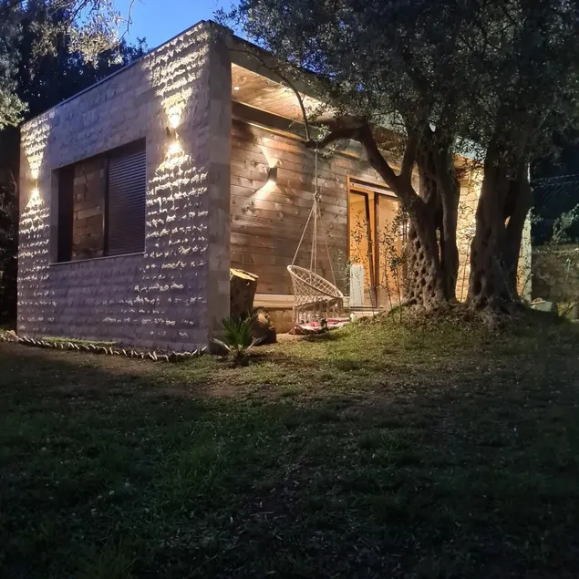 Mijola Cottage - Image 1