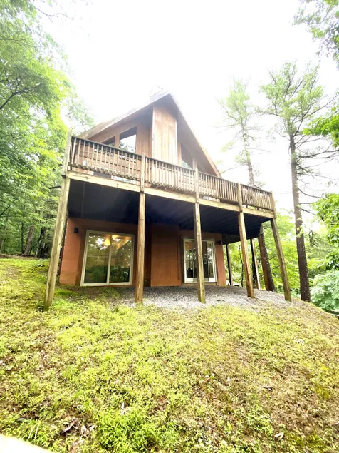 Modern Escape with Cacapon Mountain View - Image 1