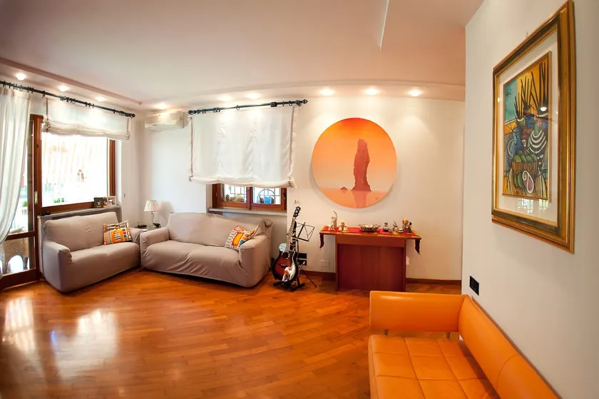 Villa Regina Home - 120sqm, 3 bedrooms, 1 free parking spot - Image 1