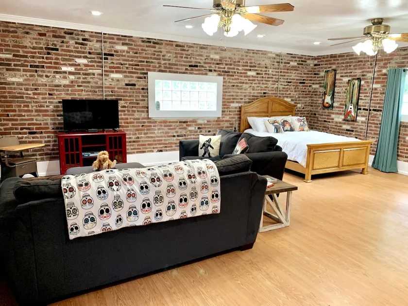 Bigfoot's Bungalow - Image 1