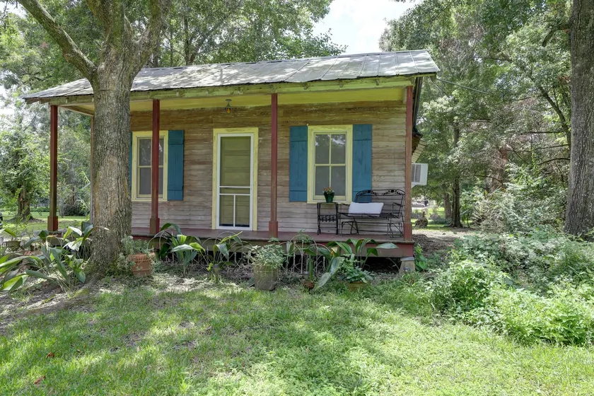Bayou Teche Guest Cottage - Image 1