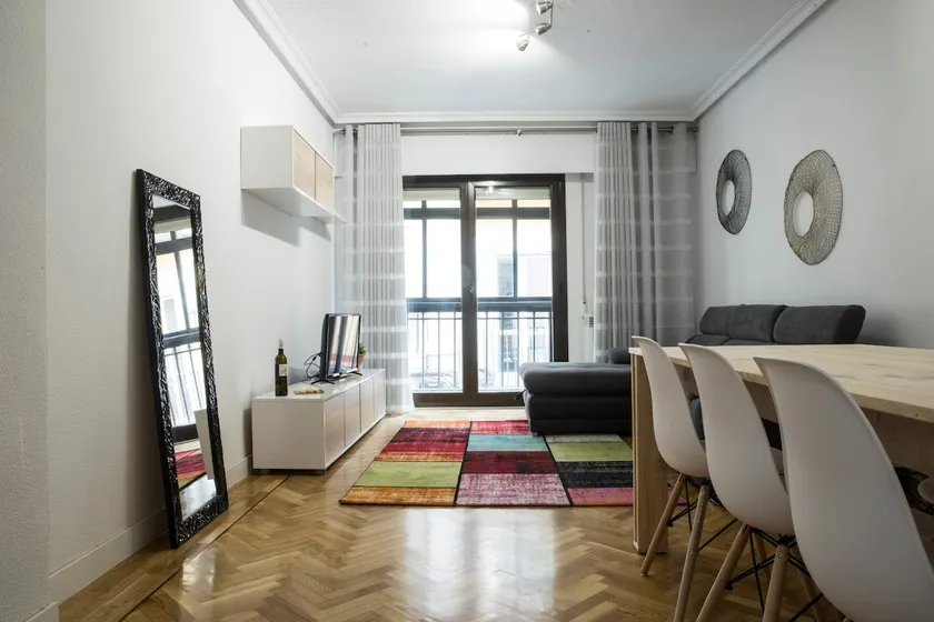 Madrid CITY CENTEr w/Garage: very Big & Comfy - Image 1