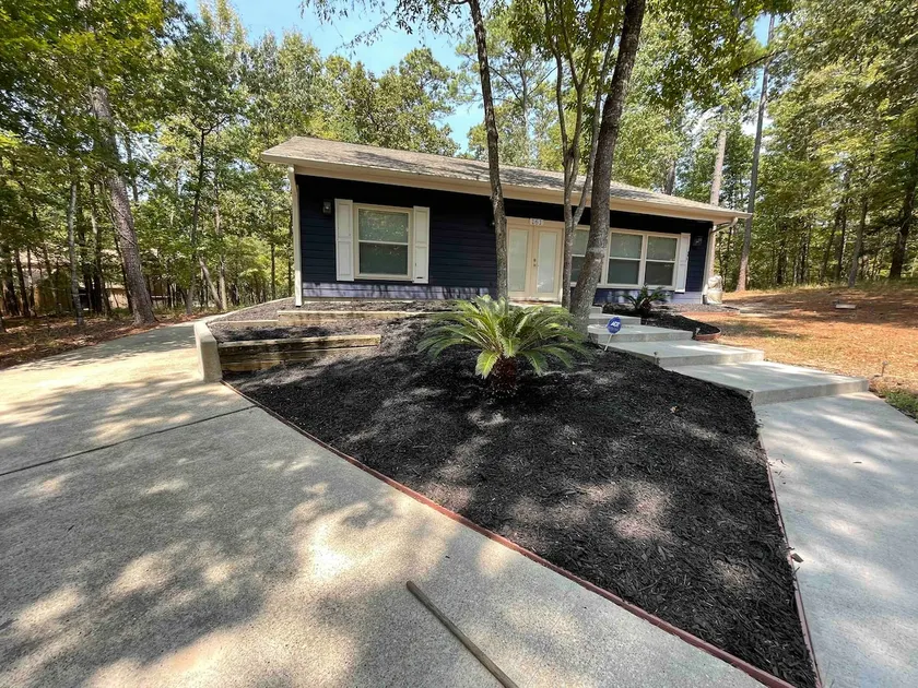 Family friendly spacious cabin on Lake Livingston! - Image 1