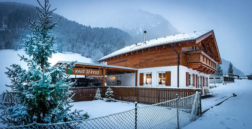 Detached holiday home close to the ski slopes - Image 1