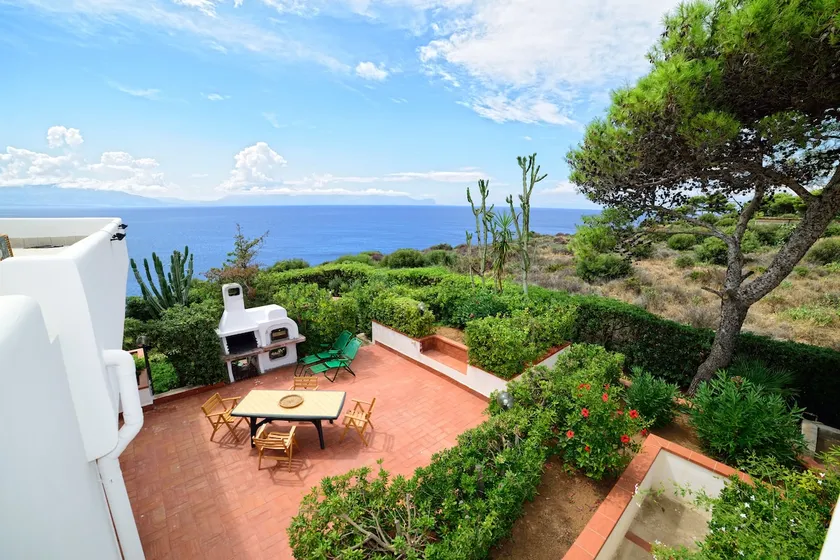Villa Linda, Exceptional Sea-view - Image 1