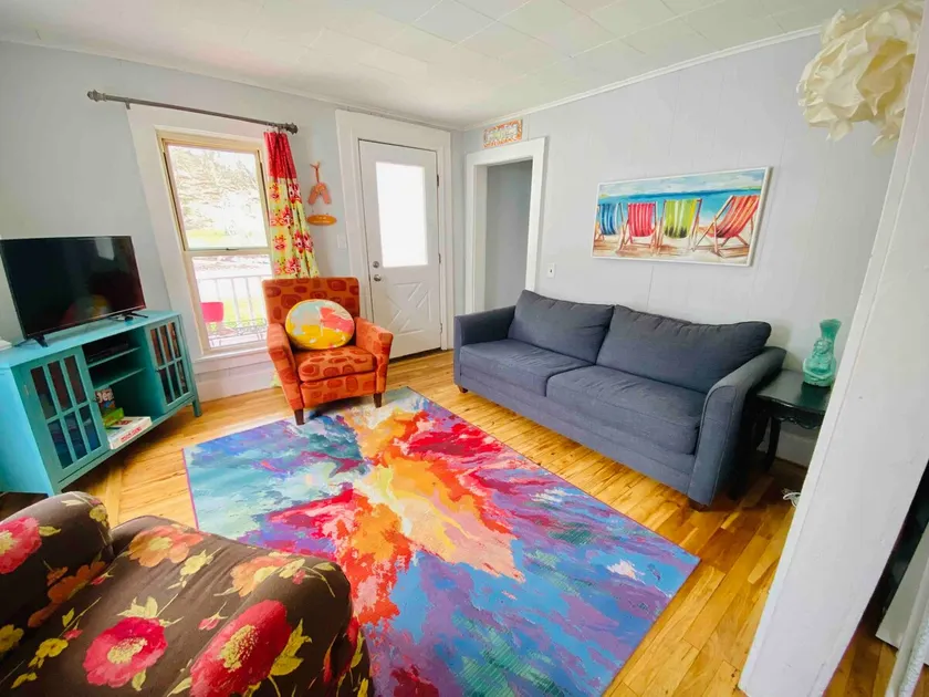 Flip Flop Cottage - Image 1