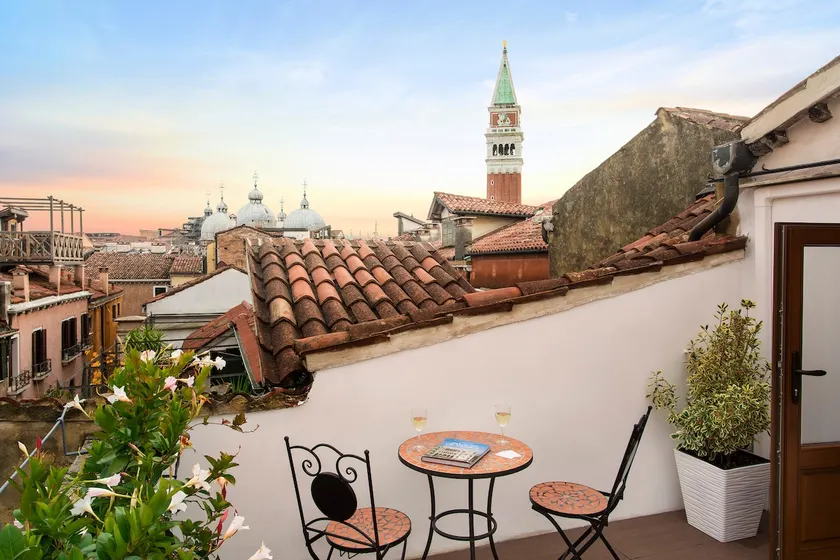 Romantic Suite San Marco - Image 1