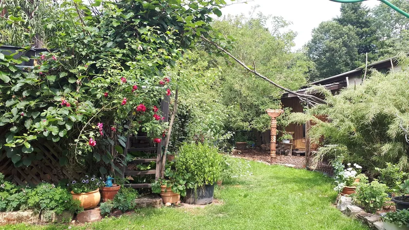 Oldest house in Quentel - Apartment 1 with small garden - Image 1
