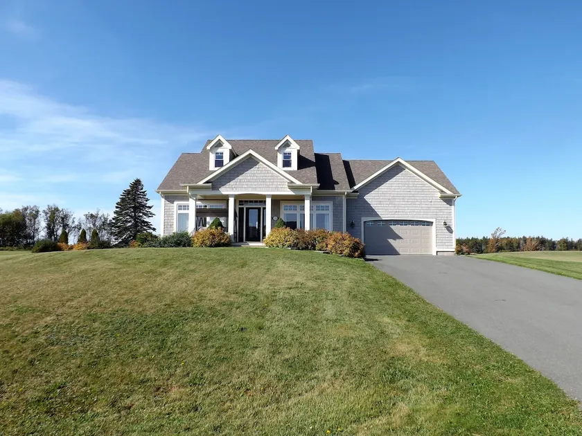 River Retreat Executive Rancher - Image 1