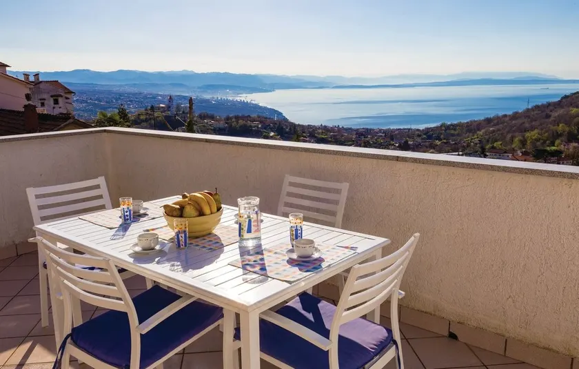 Apartment Miro -5 km from Opatija - Image 1