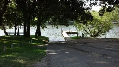 Daniel's Den is a laid back, quiet retreat. - Image 1
