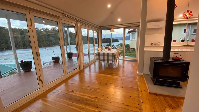 Songs on Milson: Eco Retreat with Stunning Views - Image 1