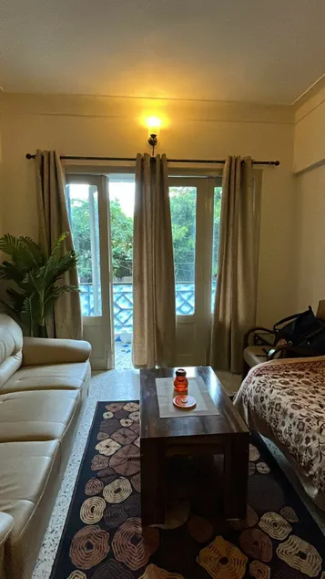 Lovely 1 Bedroom Hall Apt at Koregaon Park - Image 1