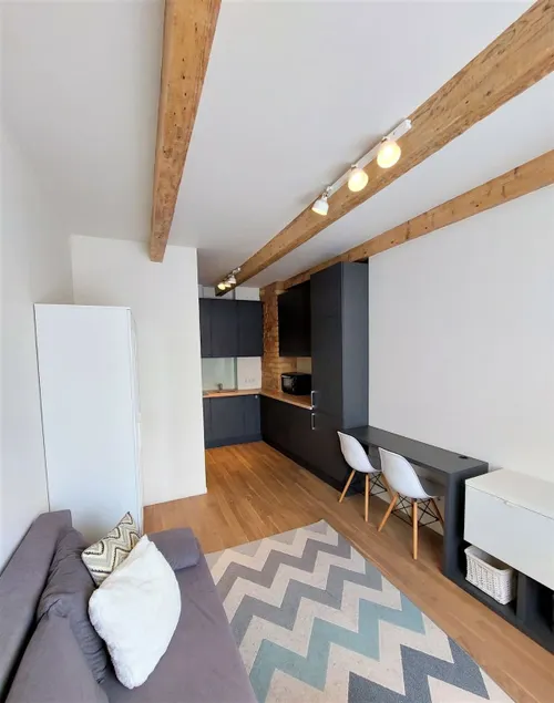 Lovely 1-bedroom condo - Image 1