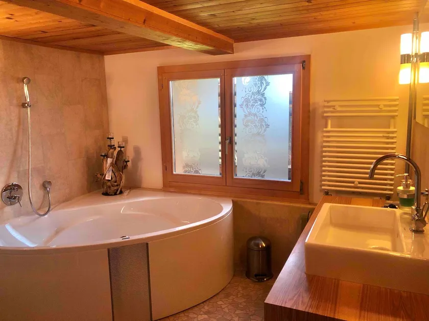Hübeli Lodge - Image 1