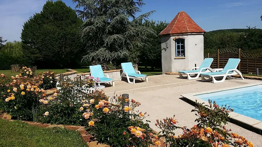 HOUSE with a POOL ”For even more pleasure” - Image 1