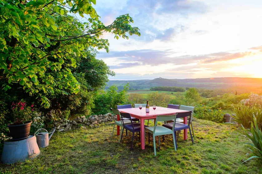 Magic view of Vézelay Guaranteed relaxation - Image 1