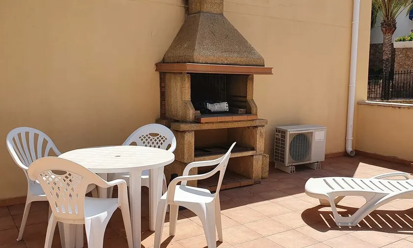 House for 3-5 people, barbecue, wifi, garage - Image 1