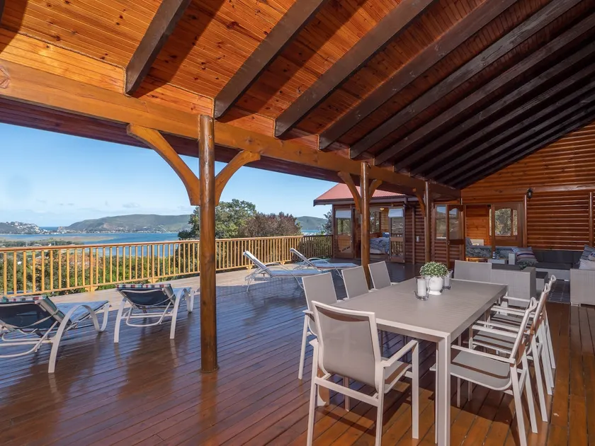 Large holiday home overlooking the Knysna Lagoon - Image 1