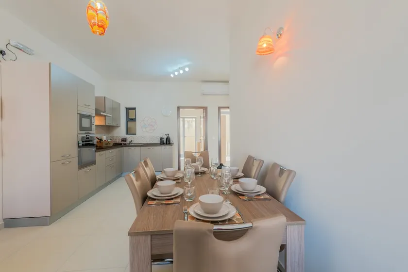 Mellieha 2 bedroom apartment - Image 1