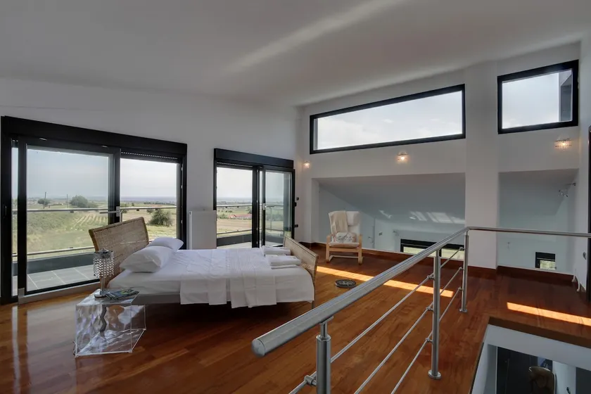 Leni qua...View house... - Image 1
